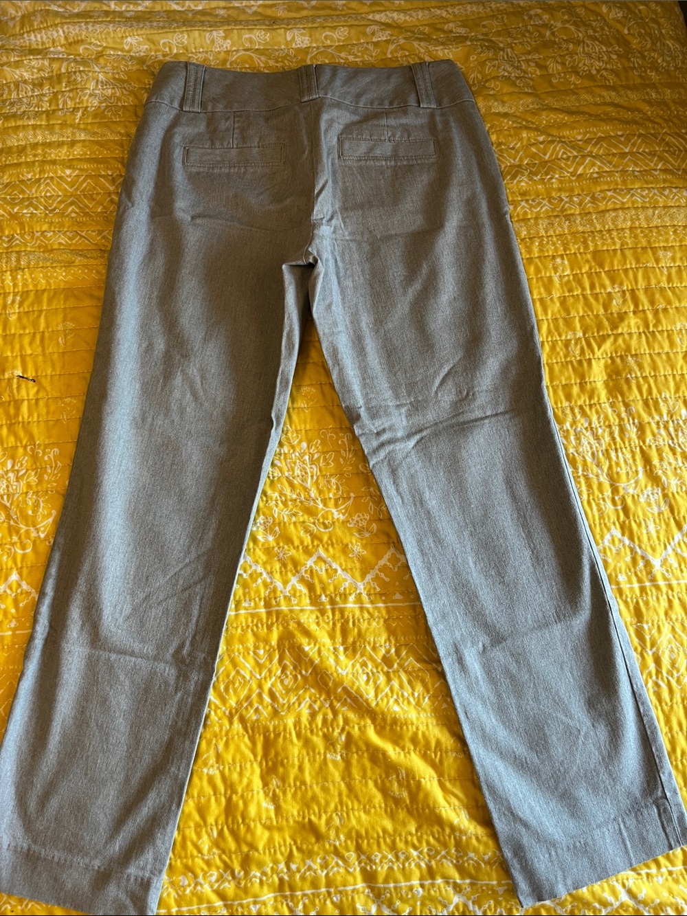 Banana Republic Gray Straight-Leg pants - Picture 4 of 7